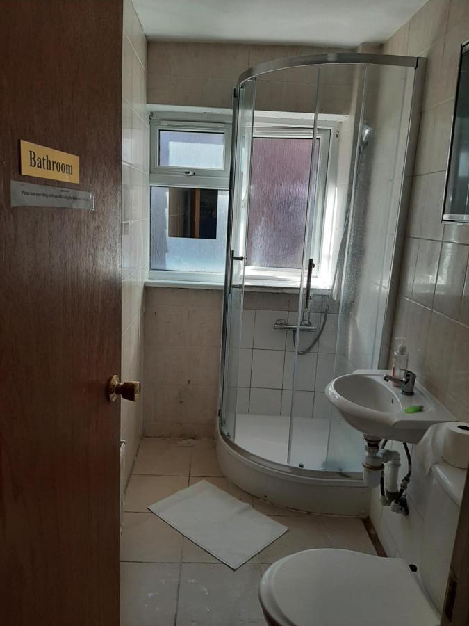 Single Room With Underbed 8 Londres Exterior foto